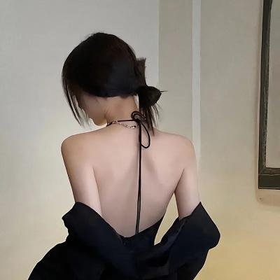 霓裳鬼影